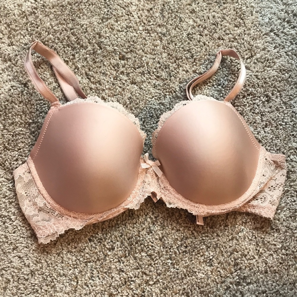 Victoria Secrete Bra size 34D